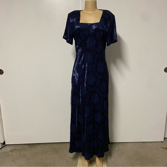 Molly Malloy Dresses & Skirts - vintage Molly Malloy midnight blue jacquard square neck maxi dress Size 12